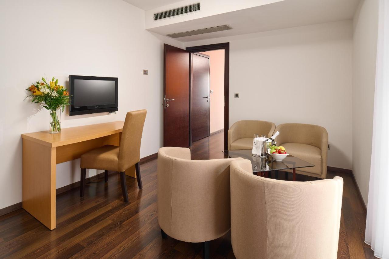 Imperial Hotel 3*